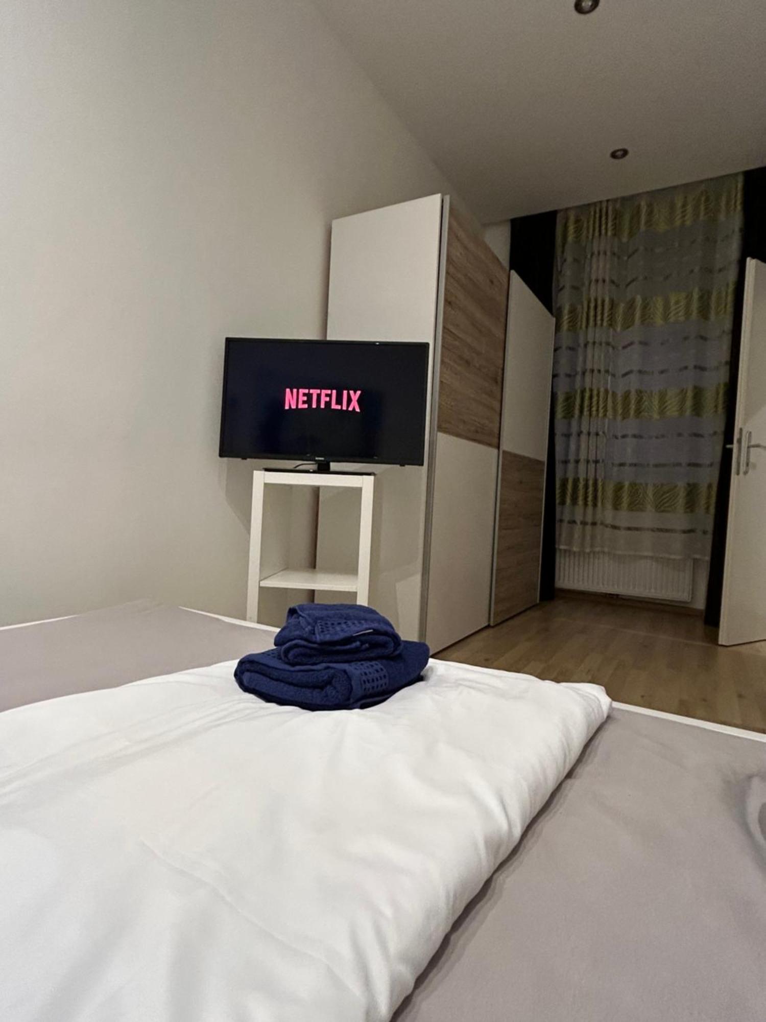 Schoene, Helle Wohnung In Stadtnaehe Vienne Extérieur photo
